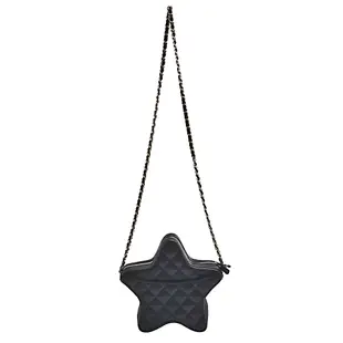 CHANEL 經典金屬品牌LOGO菱格縫線尼龍星星造型斜背包(黑色)