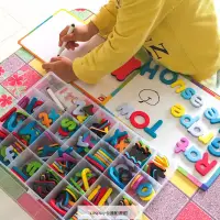 在飛比找蝦皮購物優惠-【台灣出貨】英文字母磁力貼 兒童英語單詞卡片 字母磁鐵 幼兒