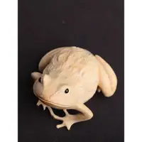 在飛比找蝦皮商城精選優惠-黃楊木雕擺件青蛙手把件呱呱來財茶寵手工雕刻實木創意動物工藝品