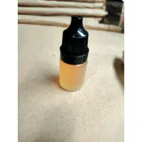 在飛比找蝦皮購物優惠-台灣紅檜精油 5ML 美麗奇 純天然 促銷價 精油/檜木/根