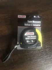 TOOL BENCH TAPE MEASURE 16 FOOT/5 Meter WITH BELT CLIP