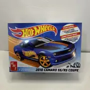 AMT 2021 Hot Wheels 2010 Camaro SS/RS Coupe 1/25 Scale Model Kit
