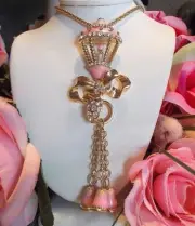 BETSEY JOHNSON PINK CRYSTAL & ENAMEL BOWKNOT WIND CHIME PENDANT NECKLACE