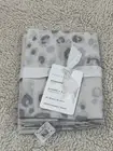 New Set of 2 Pottery Barn Snow Leopard Percale Standard Shams 26X20 Inches