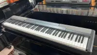 在飛比找Yahoo!奇摩拍賣優惠-【名琴樂器】Casio 數位鋼琴 CDP100 (二手)