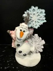 Olaf Glitter Statue
