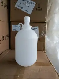 在飛比找Yahoo!奇摩拍賣優惠-一加侖 4公升桶裝 空桶 化學桶 空桶 酒精桶 塑膠桶 塑膠