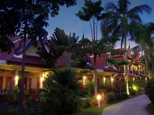 棕櫚樹度假村Palm Village