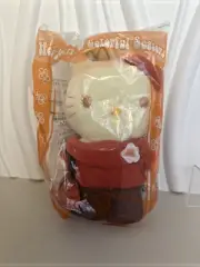 Sanrio / McDonalds Colaboration - Hello Kitty in Colorful Seasons Autumn Plush
