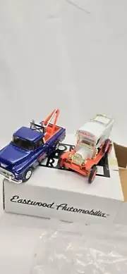 Eastwood 426000 Die-Cast Ambulance & Tow Truck LN/Box