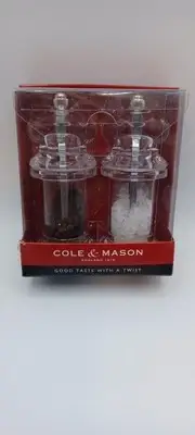 Cole And Mason England Salt And Pepper Grinders Nib