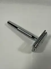 King C Gillette Three Piece Double Edge Safety Razor Open Box