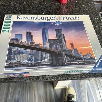 Ravensburger 2000 piece puzzle New York Skyline, Brand New Sealed