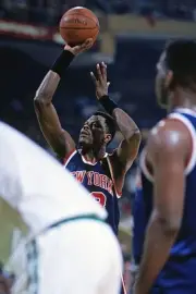 Patrick Ewing New York Knicks shoots v Boston Celtics played in 19- Old Photo
