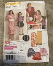 Simplicity Pattern 2576 Girls Size 7-14 Learn To Sew Skirts
