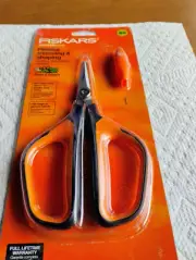 FISKARS #9923 PRUNING SNIP, FITS LARGE OR GLOVED HAND WITH PROTECTED SHEATH