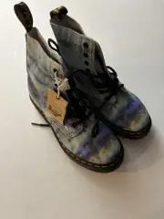 Dr. Martens Air Wait Women’s Boots US7 UK5 EU38 Blue Summer Tie Dye Tumbled NWT