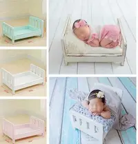 在飛比找樂天市場購物網優惠-兒童攝影道具小床影樓嬰兒拍照床寶寶拍攝道具床新生兒做舊小木床