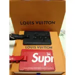 「台北專櫃購入附發票」LV專賣店購入 SUPREME X LOUIS VUITTON LV 卡夾 皮夾 短夾 行李吊牌