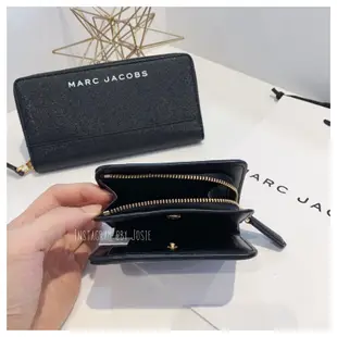 【現貨】美國代購 🇺🇸 Marc Jacobs MJ 春夏新款 大Logo 防刮 短夾 中夾 長夾 皮夾