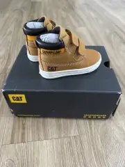 CAT - CATERPILLAR - COLSON JR LEATHER CAMEL - JUNIOR WORK BOOTS - Size 6M BNIB