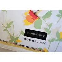 在飛比找蝦皮購物優惠-日本製 BURBERRY 經典格紋 春天花卉 帕巾 領巾 m