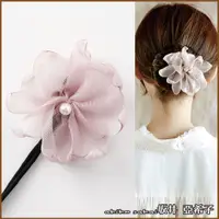 在飛比找PChome24h購物優惠-『坂井．亞希子』珍珠花朵造型丸子頭盤髮造型編髮器
