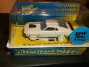 JOHNNY LIGHTNING 1970 MUSTANG BOSS 429 WHITE LIGHTNING