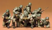 Tamiya 35061 World War II German Panzergrenadiers 1/35 Scale Model Figures