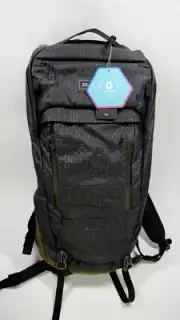 Dakine Seeker 10L Hydration Backpack Adult Unisex Black