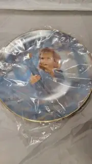 Viletta Thornton Utz 1981 Portraits of Childhood BUTTERFLY MAGIC Plate COA