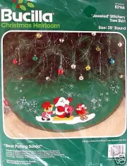 #82168 BUCILLA BEAR PULLING SANTA WITH DOLL 35" TREE SKIRT KIT NIP & CUTE!