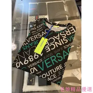 Versace 凡賽斯 綠標 經典前後滿版字母設計 短袖T恤上衣
