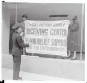 New York: Salvation Army's Flood Aid Center. Brigadier Roy Bar - 1955 Old Photo