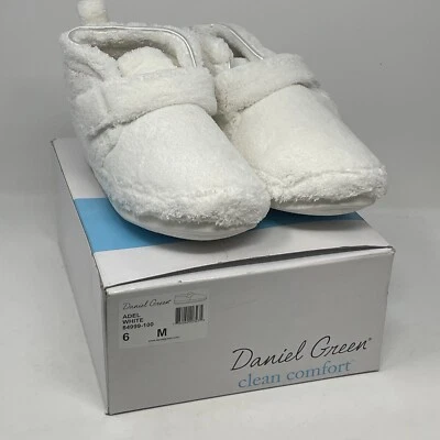 Daniel Green Adel Slippers Womens 6 White Terry Cloth Booties Indoor Outdoor New