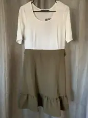 Nina Leonard Dress Small White And Olive Green