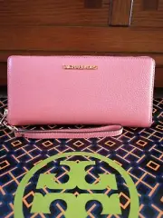 Brand new Michael Kors wristlet Wallet