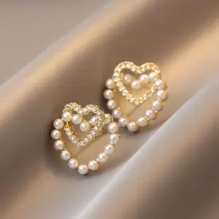 【MISS KOREA】韓國設計925銀針閃耀美鑽浪漫雙愛心珍珠耳環(925銀針耳環 雙愛心耳環 珍珠耳環)