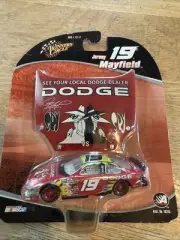 Jeremy Mayfield #19 Winners Circle 2004 1:64 Spy Vs Spy Hood Magnet RED CAR (E)