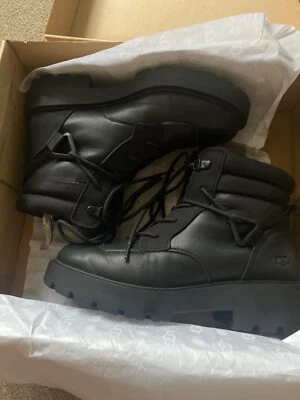 UGG Tioga Hiker Casual Boots for Women, UK size 6 Black