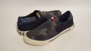 Tommy Hilfiger Men's Roaklyn Slip On Sneaker Shoes, Camo Anthracite, 8 M US