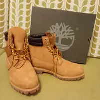 在飛比找蝦皮購物優惠-全新正品 Timberland 經典黃靴 防水登山鞋 全新 