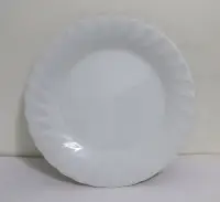 在飛比找Yahoo!奇摩拍賣優惠-Yorkshire 白色瓷盤/餐盤