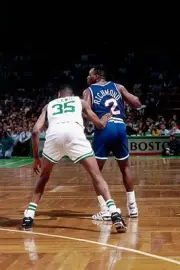 Mitch Richmond Sacramento Kings handles the ball v Reggie Lewis Bo- Old Photo 1