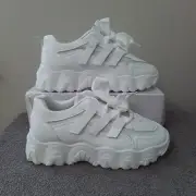 Size 9 Women's L'Bites Aksport White Fashion Sneaker