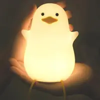 在飛比找momo購物網優惠-【BeOK】創意鴨鴨造型小夜燈 USB充電型夜燈(黃嘴款)