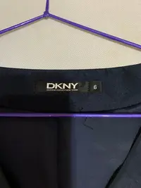 在飛比找Yahoo!奇摩拍賣優惠-二手DKNY連身洋裝