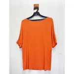 自由區 日系專櫃 橘色素面造型寬領上衣