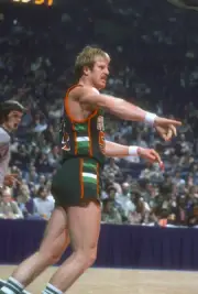 Kent Benson Milwaukee Bucks in action v the Washington Bullets at - Old Photo 4
