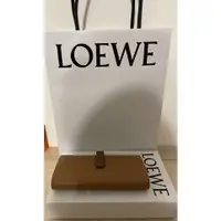 在飛比找蝦皮購物優惠-專櫃LOEWE經典焦糖色真皮長夾真品9.5新